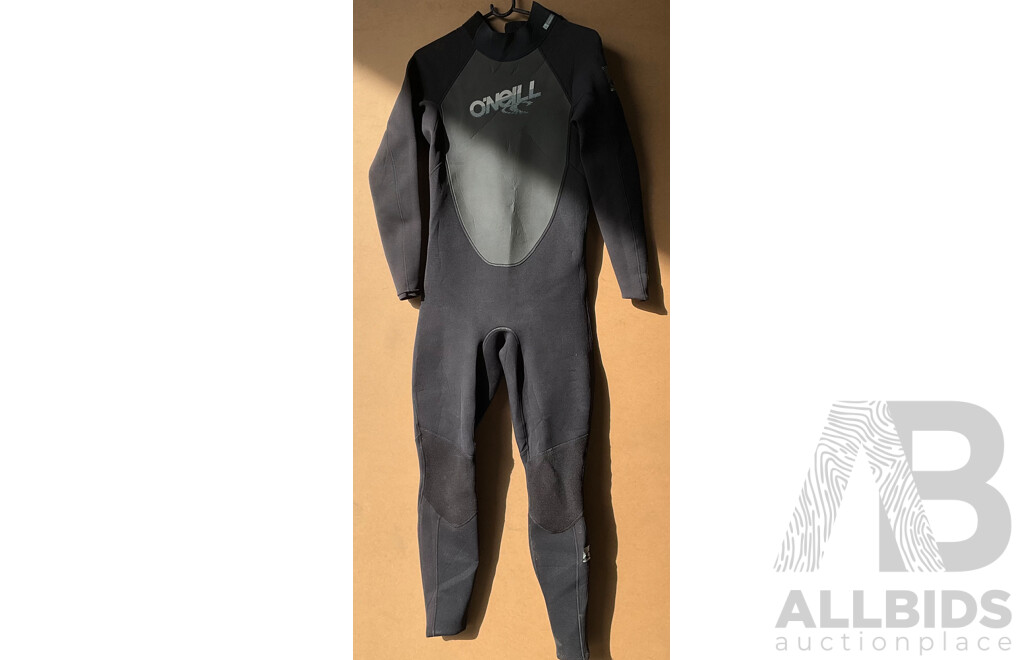 O'NEILL ,DECATHLON, QUICKSILVER Used Wetsuit - Lot of 4