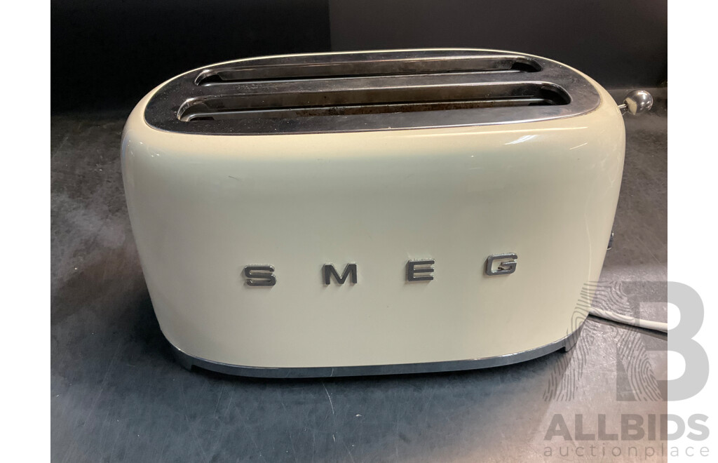 SMEG 50's Style 4 Slice Long-Slot Toaster