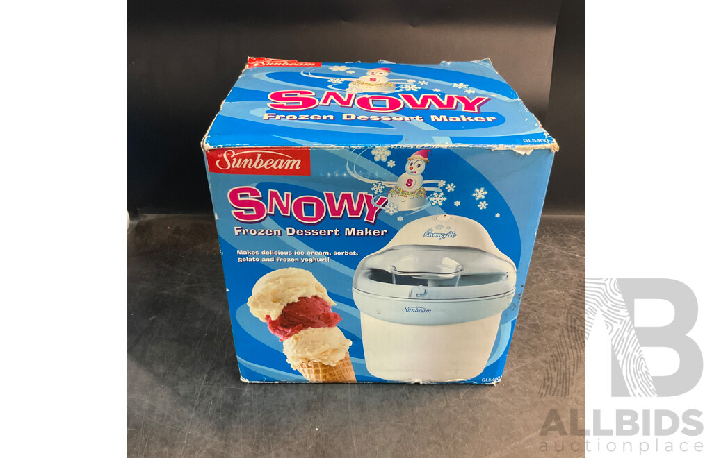 BREVILLE Juice Fountain & Sunbeam Frozen Dessert Maker & NESCAFE Dolce Gusto Coffee Machine - Lot of 3