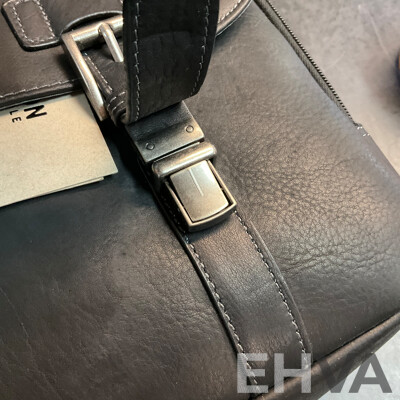 REACTION Kenneth Cole Black Leather Business Bag