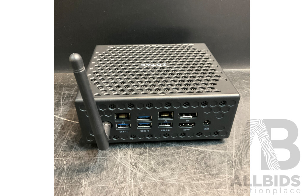LENOVO ThinkCentre M900/M93P Tiny Desktop & Zotac Mini PC - Lot of 4