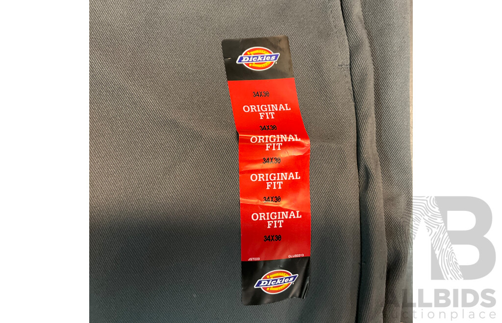 DICKIES,WRANGLER,NAUTICA & Assorted Mens Pants/Jeans/Jacket and More - Lot of 12