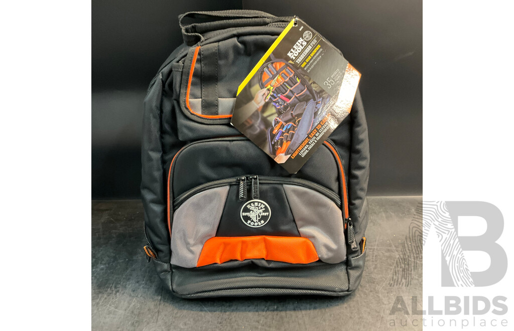KLEIN TOOLS Tool Gear Backpack (55475) & CARIBEE Traveller 40 Carry on - Lot of 2
