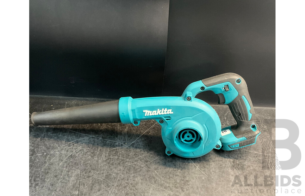 MAKITA DUB135 18V Blower & WR100DZ Cordless Ratchet Wrench & Tools Carry Bag & LUCK Tool Box - Lot of 4