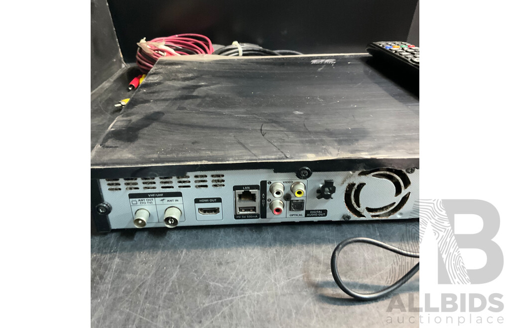 SAMSUNG BD-8500A Blu-Ray Disc Player & MINIX NEO X8 Quad Core Media Hub - Lot of 2