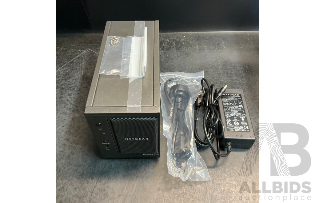 NETGEAR ReadyNAS RNDU2000 2Bay Diskless Attached Storage