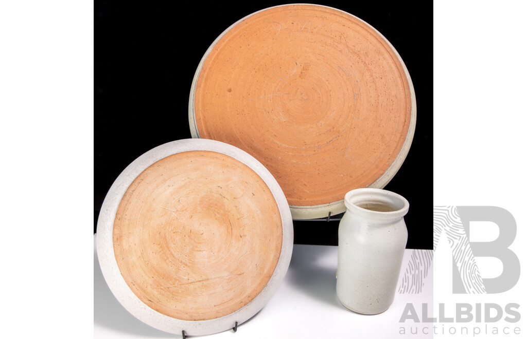 Peter Lowe Pottery Vase And Two Chargers