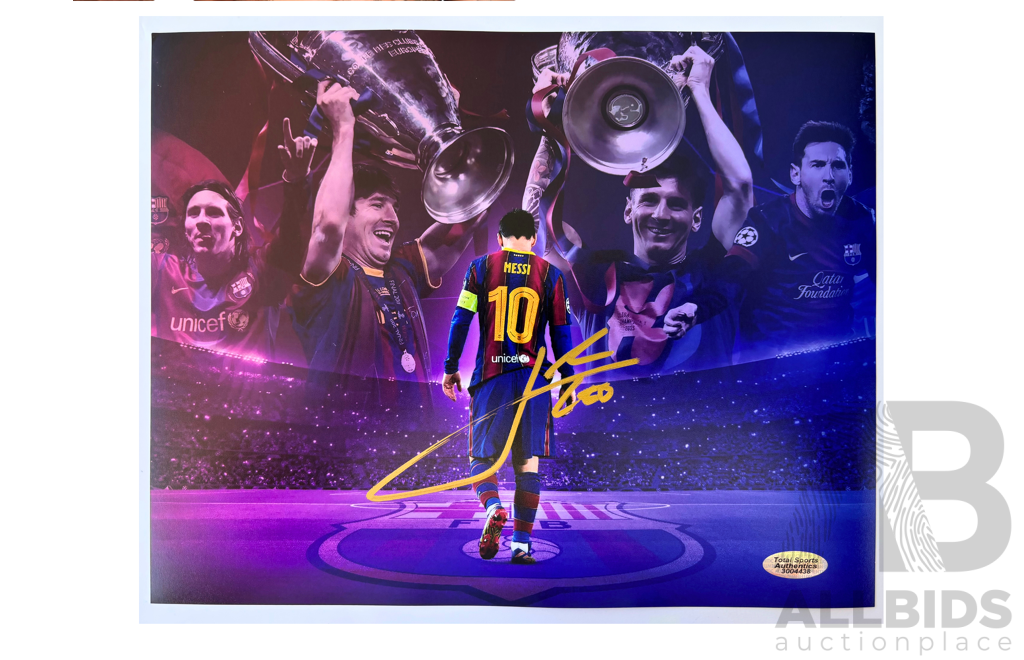 Autographed Lionel Messi Signed 16x20 Celebration Photo with COA