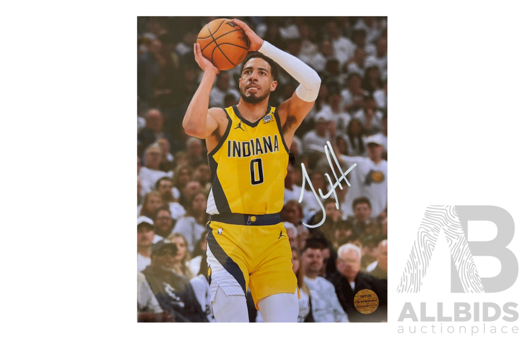 Autographed Tyrese Haliburton 8x10 Photo of Mid-Game with COA