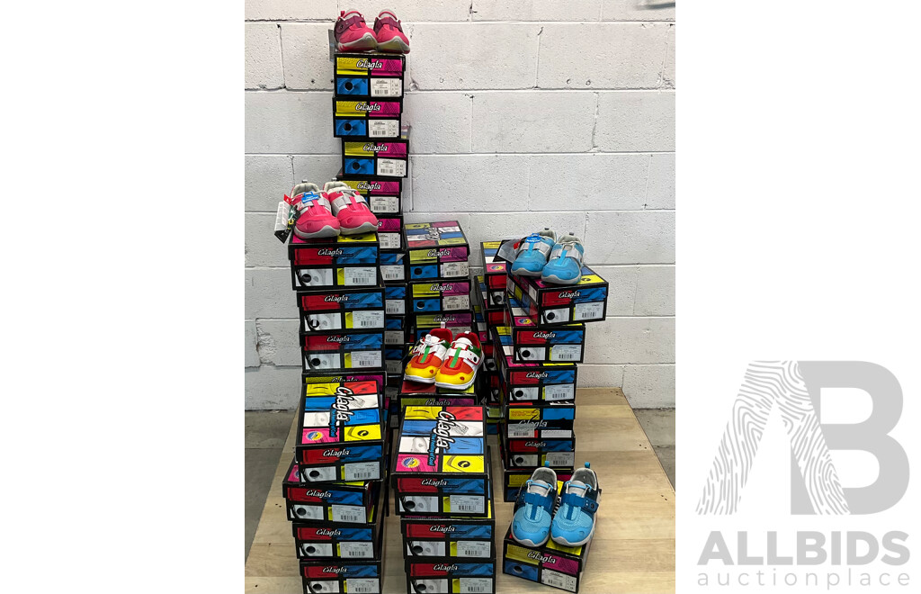 GLAGLA Unisex Shoes - Lot of 46