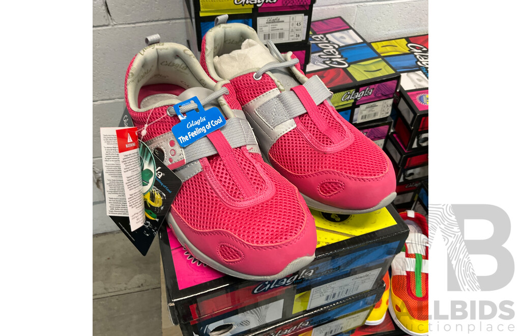 GLAGLA Unisex Shoes - Lot of 46