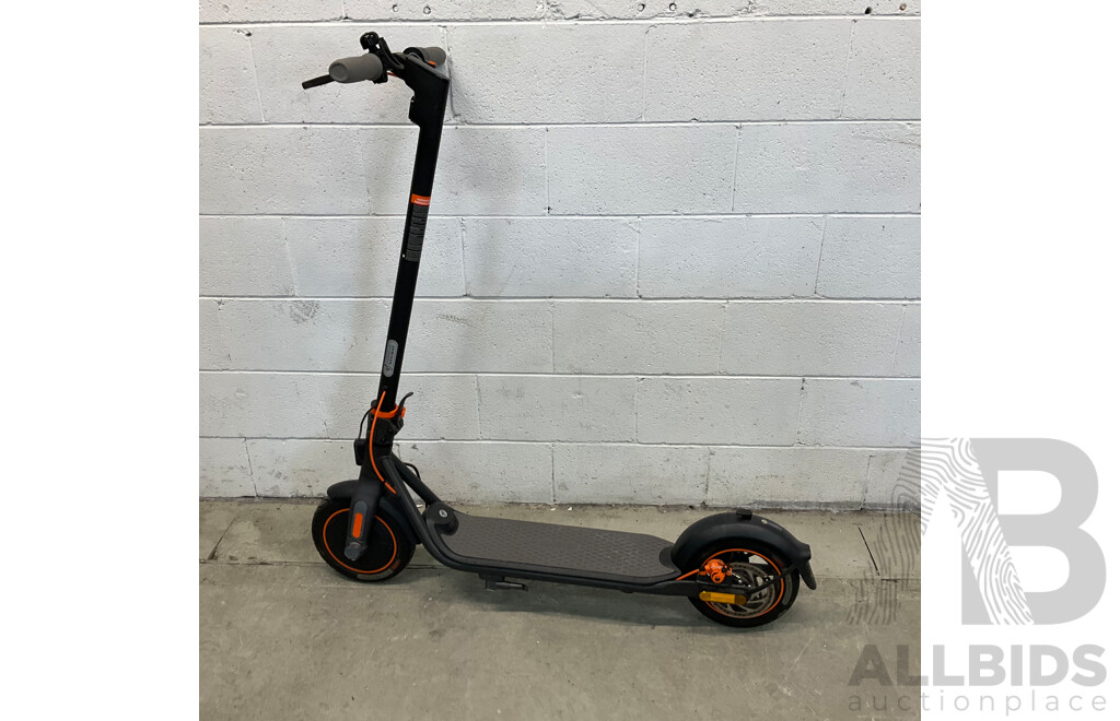 NINEBOT F40A KickScooter - ORP$699.00