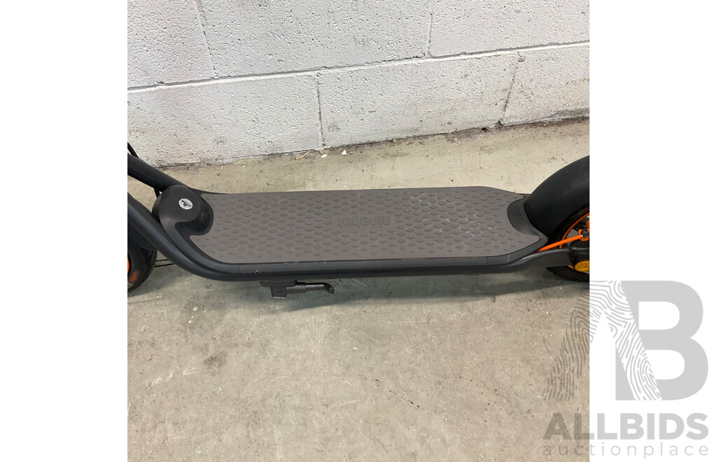NINEBOT F40A KickScooter - ORP$699.00