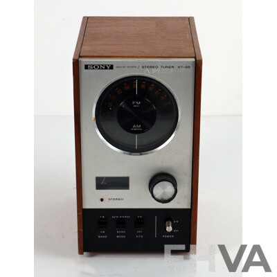 Retro Sony Solid State Stereo Tuner ST 88