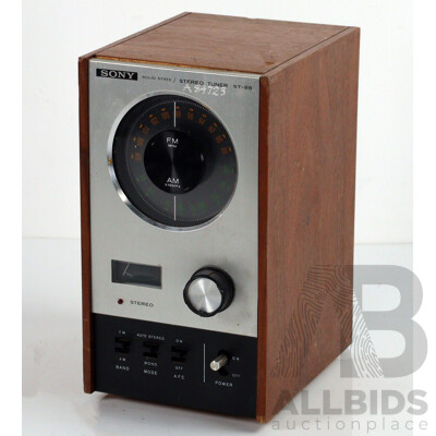 Retro Sony Solid State Stereo Tuner ST 88