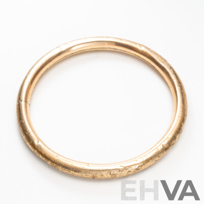 Vintage 9ct Lined Gold Childrens Golf Bangle, Manufactured by Rodd, 52mm Diameter