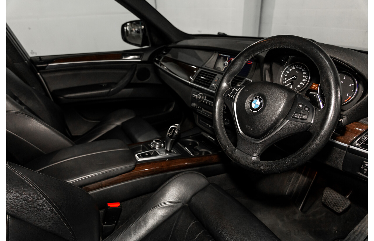 9/2013 BMW X5 Xdrive 30d (AWD) E70 MY12 Upgrade 4d Wagon Space Grey Metallic Turbo Diesel 3.0L