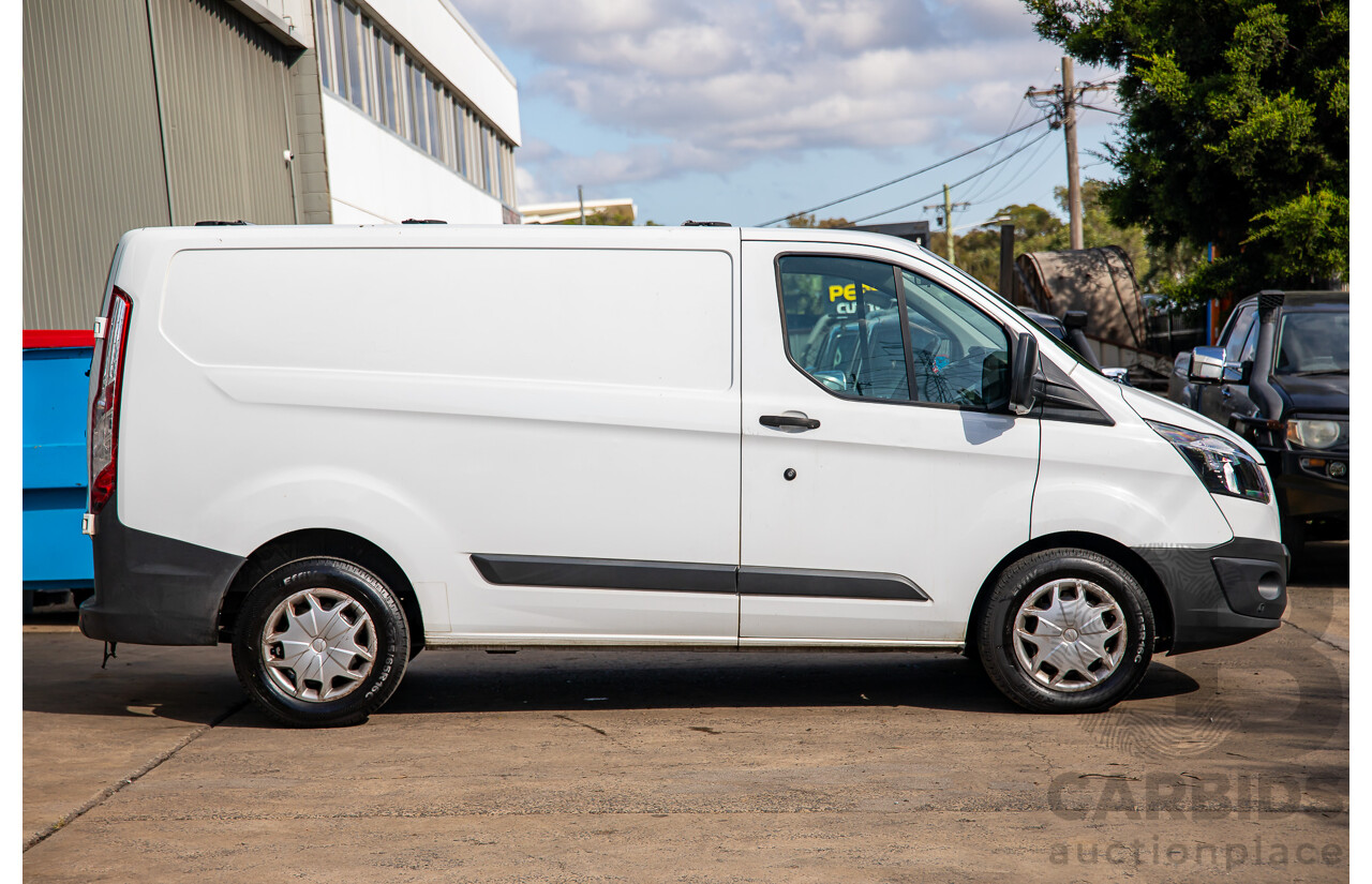 12/2017 Ford Transit Custom 290S SWB (FWD) VN MY17.75 Van Frozen White Turbo Diesel 2.0L