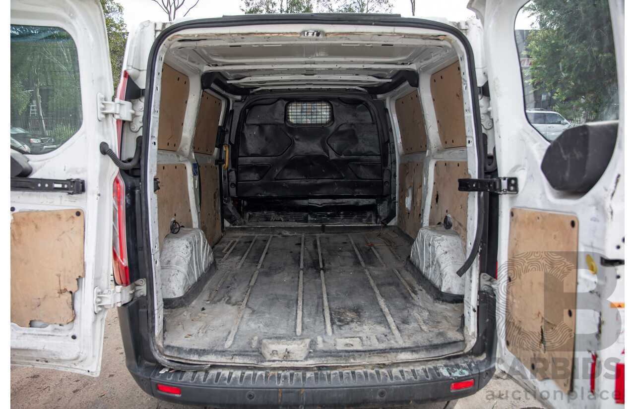 12/2017 Ford Transit Custom 290S SWB (FWD) VN MY17.75 Van Frozen White Turbo Diesel 2.0L