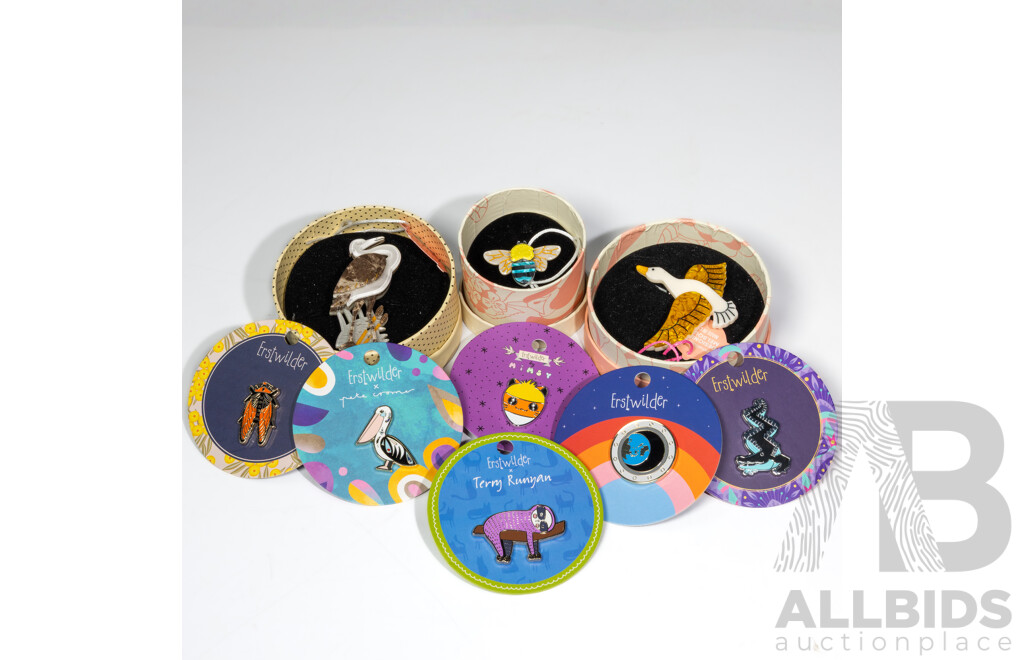 Erstwilder Minis 'To Bee or Not to Bee' Ring, with (2) Resin Brooches & (6) Enamel Pin Brooches - NEW