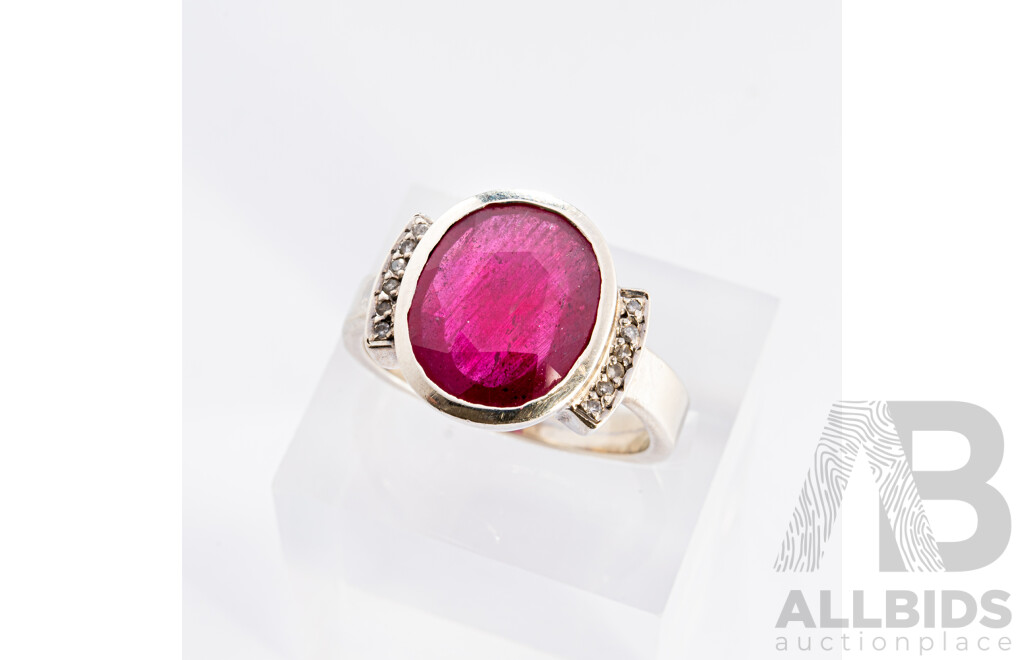 14ct White Gold Ruby & Diamond Ring, R3.84ct/TDW0.12ct, Size P, 8.27 Grams