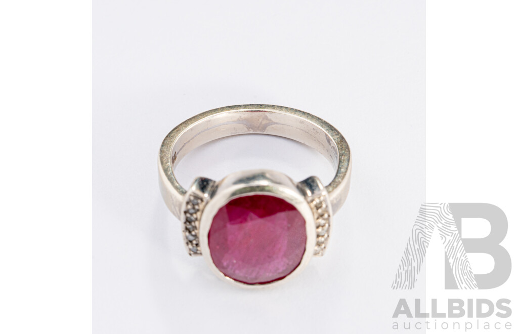 14ct White Gold Ruby & Diamond Ring, R3.84ct/TDW0.12ct, Size P, 8.27 Grams