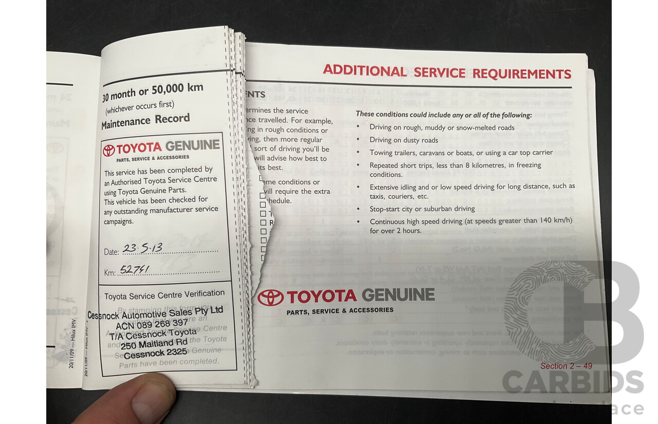 01/2011 Toyota Hilux SR (4x4) KUN26R 09 Upgrade Dual Cab P/Up Glacier White Turbo Diesel 3.0L