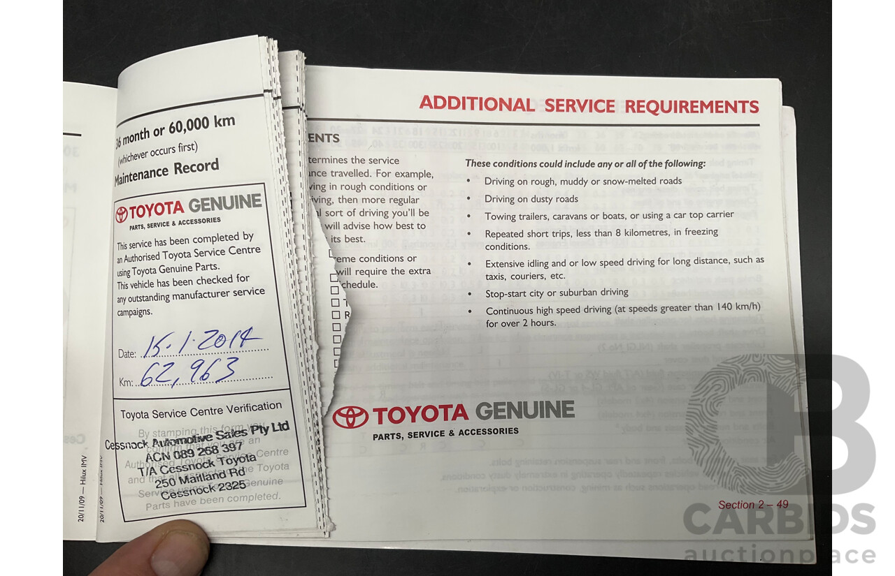 01/2011 Toyota Hilux SR (4x4) KUN26R 09 Upgrade Dual Cab P/Up Glacier White Turbo Diesel 3.0L
