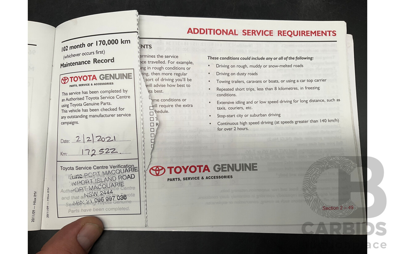 01/2011 Toyota Hilux SR (4x4) KUN26R 09 Upgrade Dual Cab P/Up Glacier White Turbo Diesel 3.0L