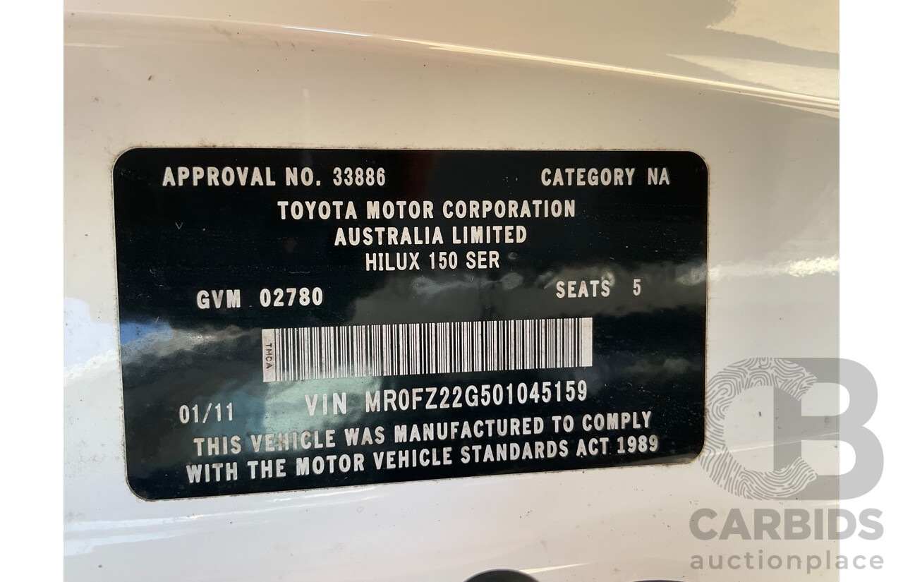 01/2011 Toyota Hilux SR (4x4) KUN26R 09 Upgrade Dual Cab P/Up Glacier White Turbo Diesel 3.0L