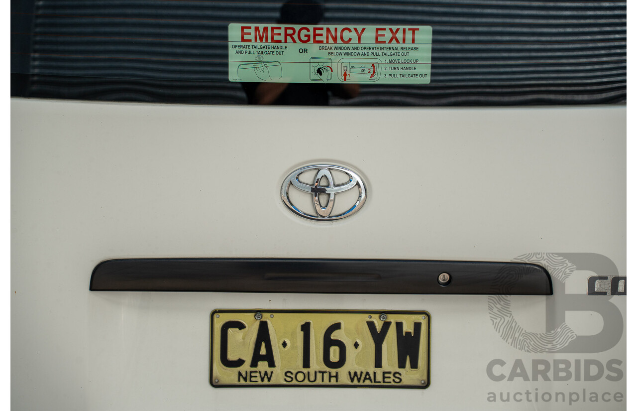 4/2005 Toyota Hiace Commuter KDH222R Bus White 2.5L