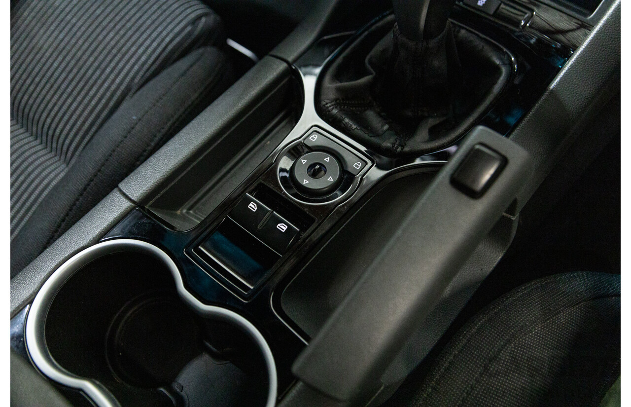 11/2010 Holden Commodore SV6 VE II Utility Black 3.6L