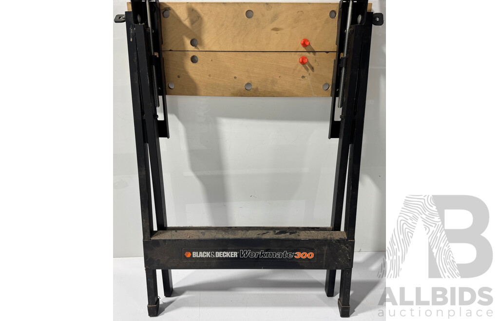 Black & Decker Folding Work Table