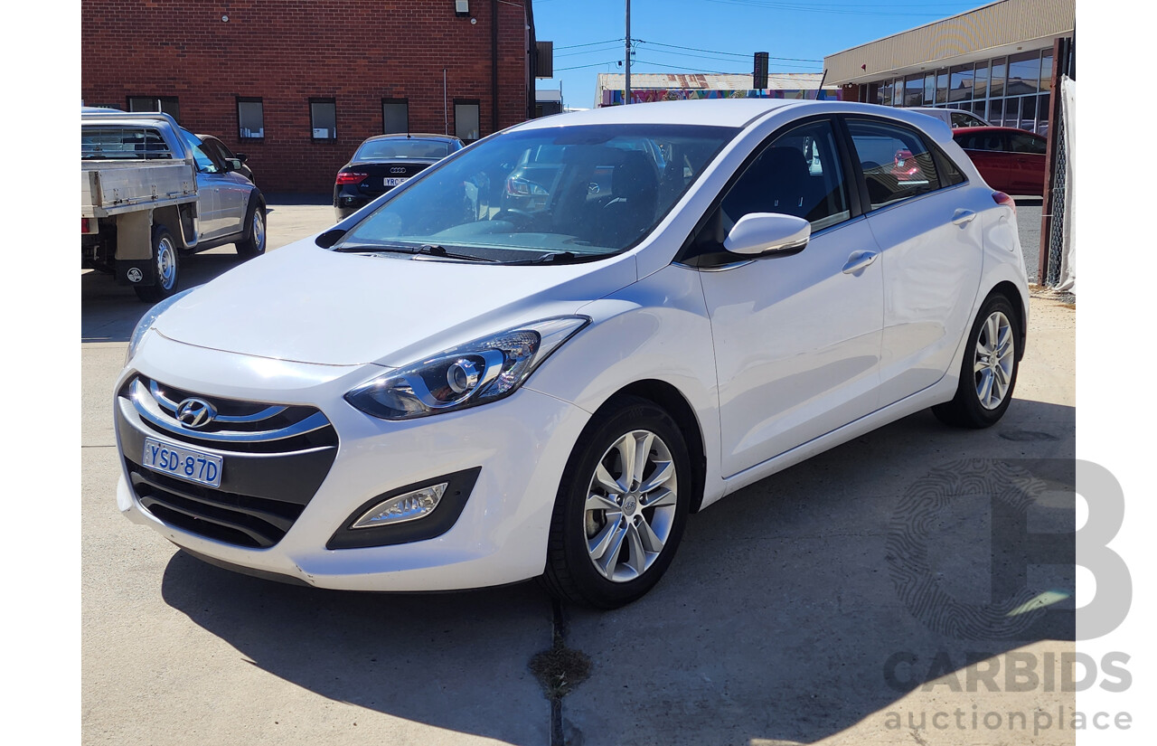 12/2012 Hyundai i30 Elite GD 5d Hatchback White 1.8L