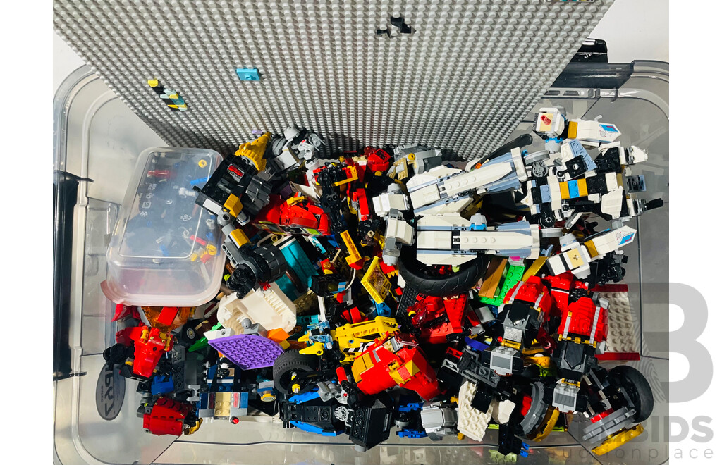 Approx. 9kg Mixed Lego Including Baseplates