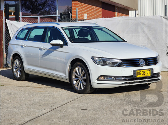 10/2015 Volkswagen Passat 132 TSI Comfortline 3C MY16 4d Wagon White 1.8L