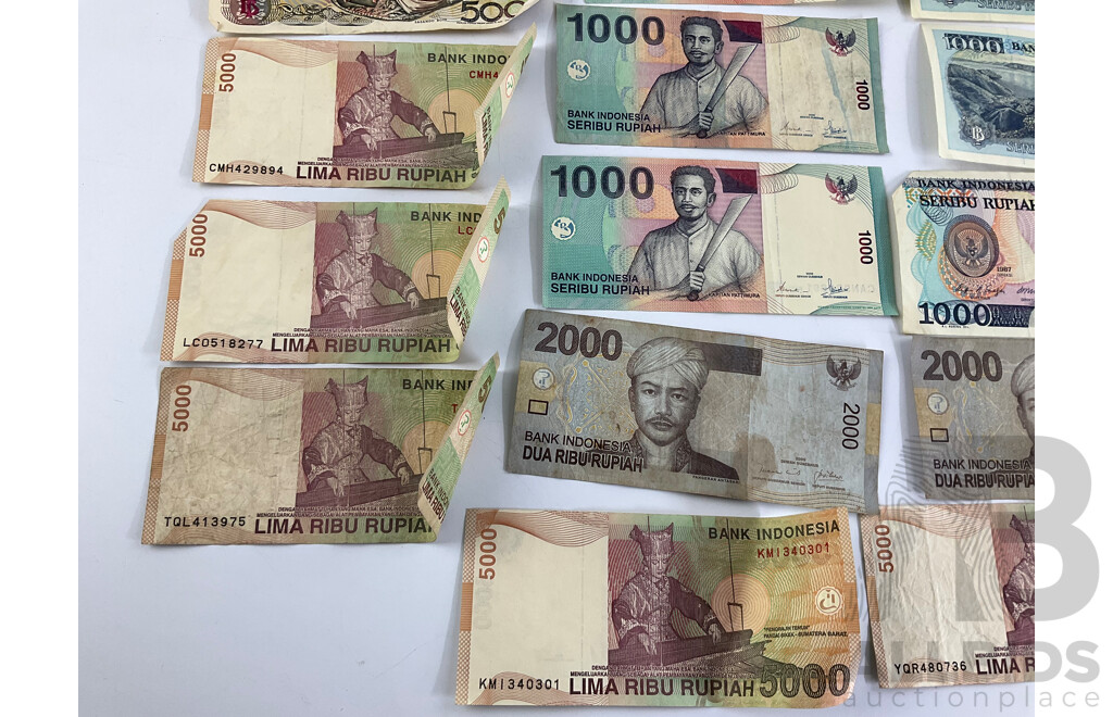 Collection of International Paper and Polymer Banknotes Including Singapore, Korea, Italy, Iraq, Indonesia