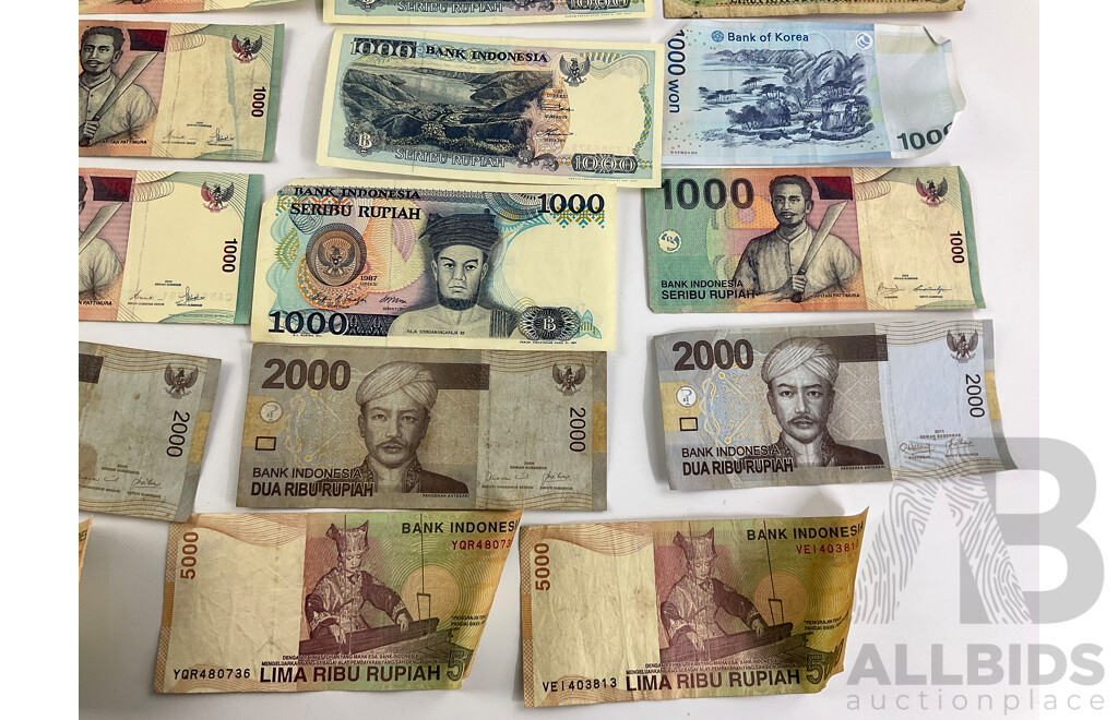 Collection of International Paper and Polymer Banknotes Including Singapore, Korea, Italy, Iraq, Indonesia