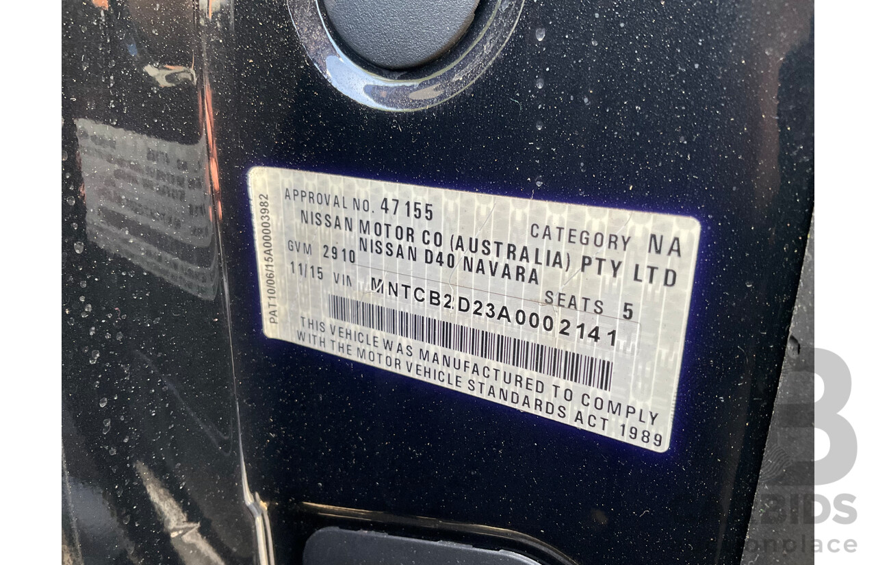 11/2015 Nissan Navara ST (4x2) NP300 D23 Dual Cab Utility Cosmic Black Metallic Turbo Diesel 2.3L