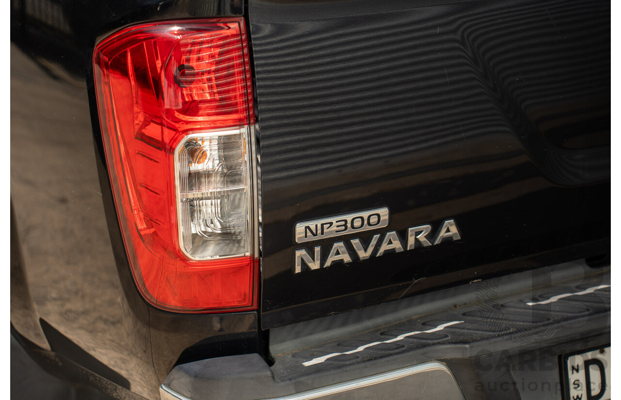11/2015 Nissan Navara ST (4x2) NP300 D23 Dual Cab Utility Cosmic Black Metallic Turbo Diesel 2.3L