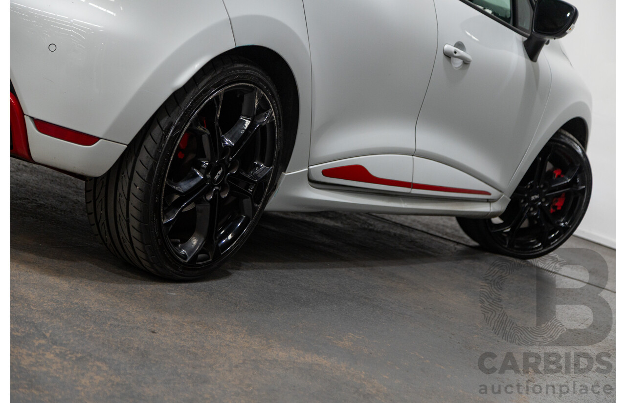 03/2015 Renault Clio RS 200 Sport X98 5D Hatchback White Turbo 1.6L