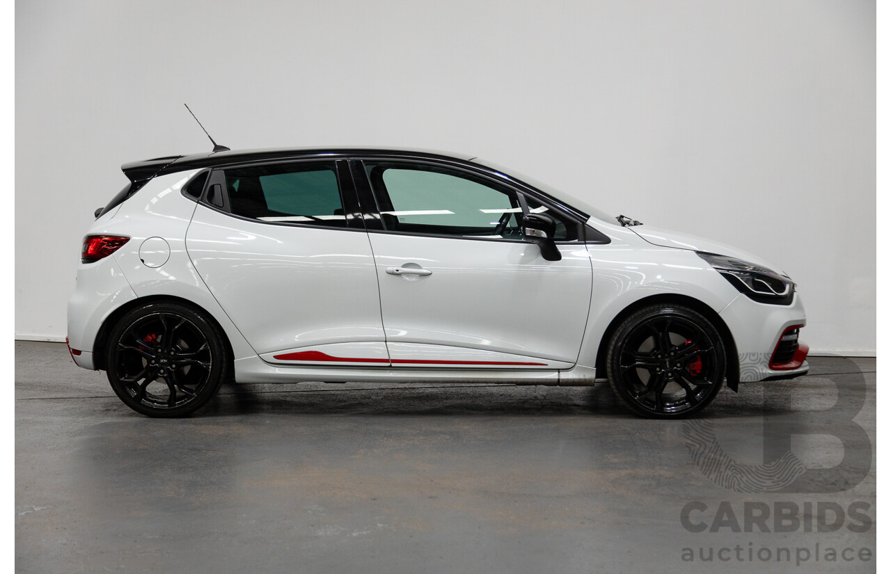 03/2015 Renault Clio RS 200 Sport X98 5D Hatchback White Turbo 1.6L