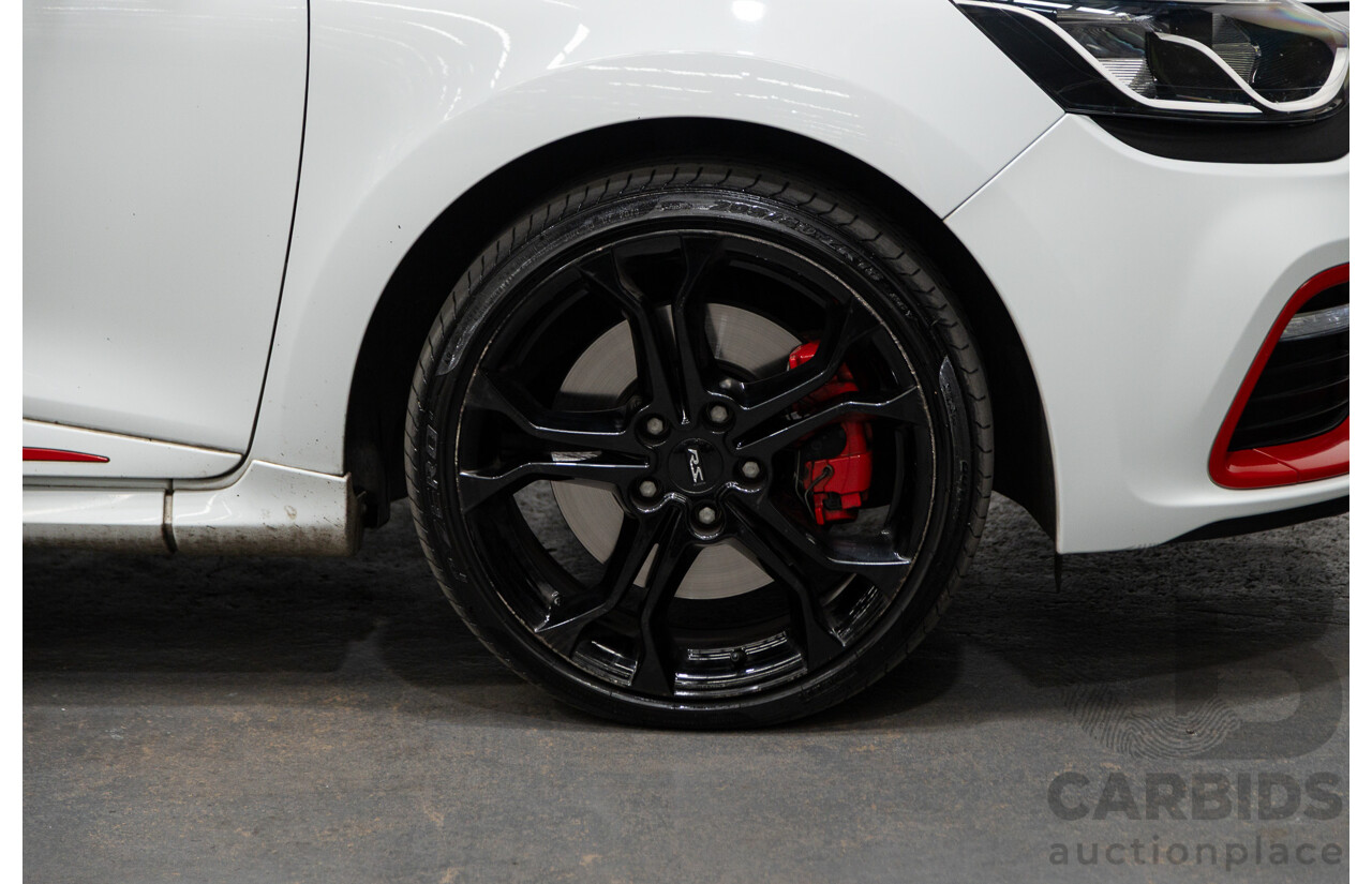 03/2015 Renault Clio RS 200 Sport X98 5D Hatchback White Turbo 1.6L