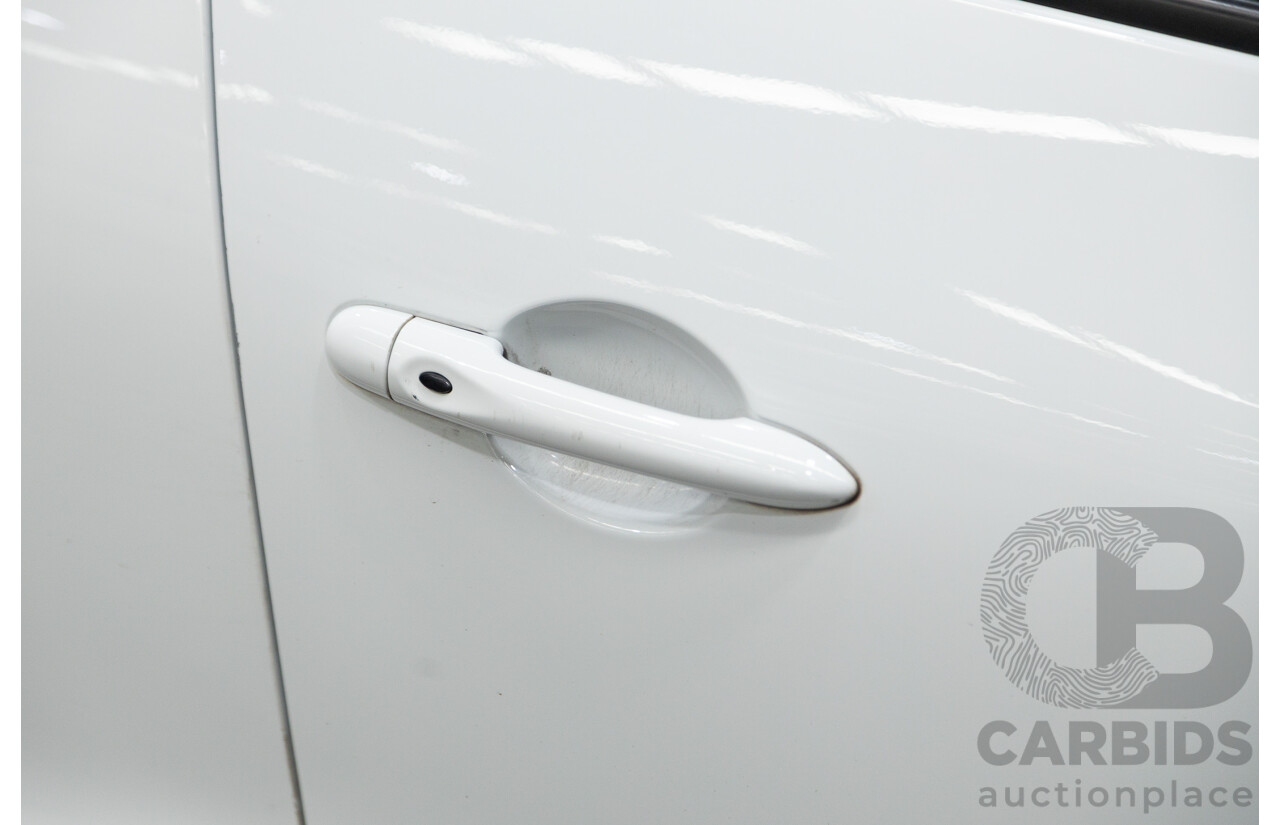 03/2015 Renault Clio RS 200 Sport X98 5D Hatchback White Turbo 1.6L
