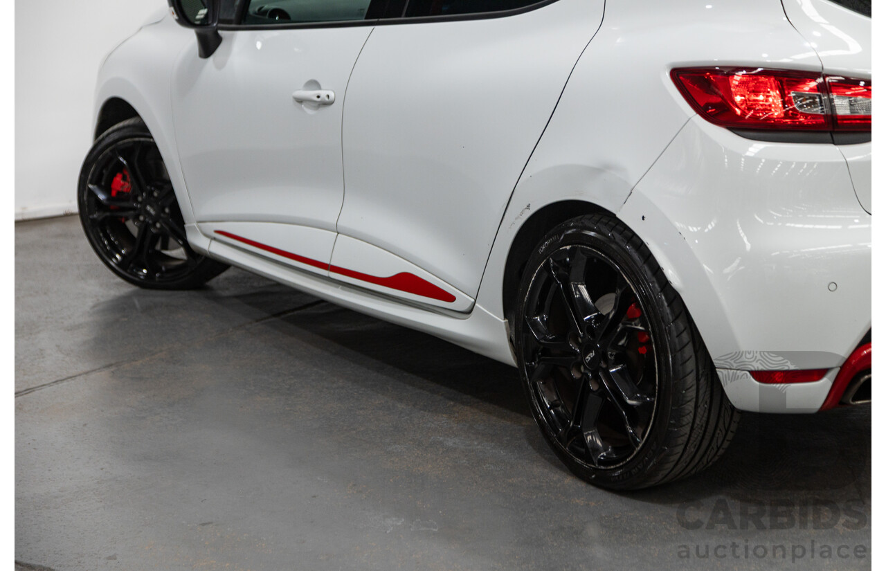 03/2015 Renault Clio RS 200 Sport X98 5D Hatchback White Turbo 1.6L