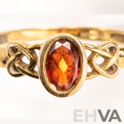 Angus & Coote 9ct Garnet Ring, Size O, 1.62 Grams