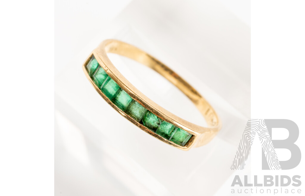 18ct Channel Set Emerald Ring, Size N, 1.79 Grams