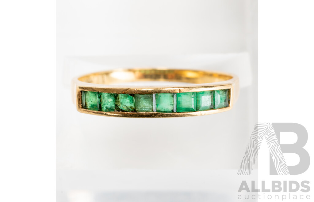 18ct Channel Set Emerald Ring, Size N, 1.79 Grams