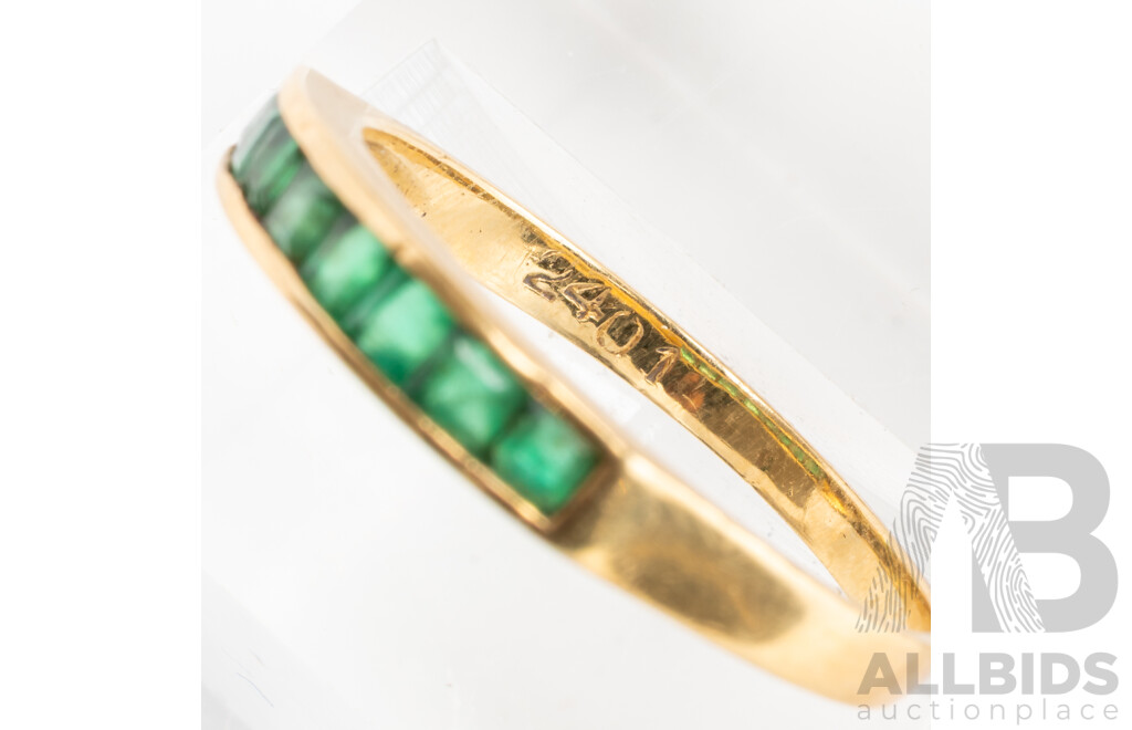 18ct Channel Set Emerald Ring, Size N, 1.79 Grams