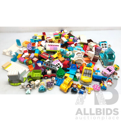 Selection of Duplo Bricks and Sets with Storage Tub